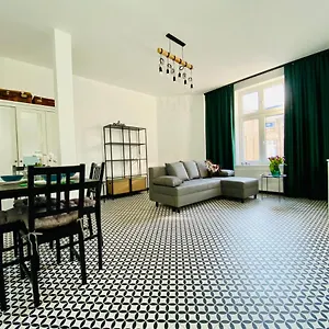 https://angel-apartment-taczaka.poznan-hotels.com